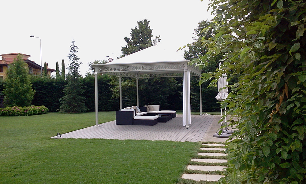 Gazebo in ferro per giardino elegante