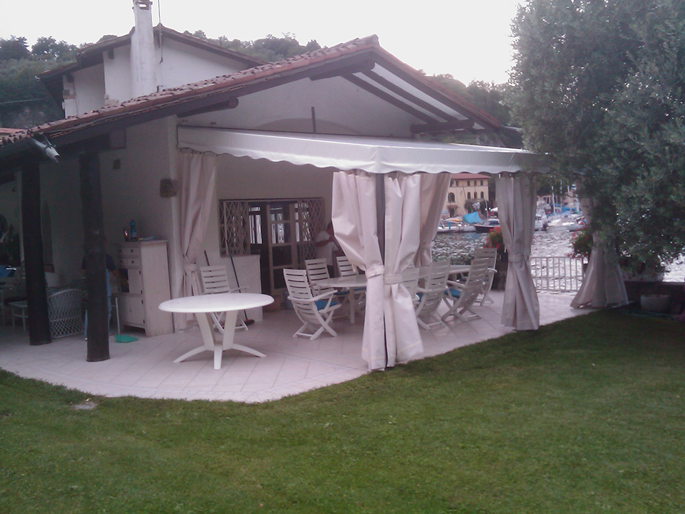 Tettoie in ferro Coperture in pvc per terrazzi
